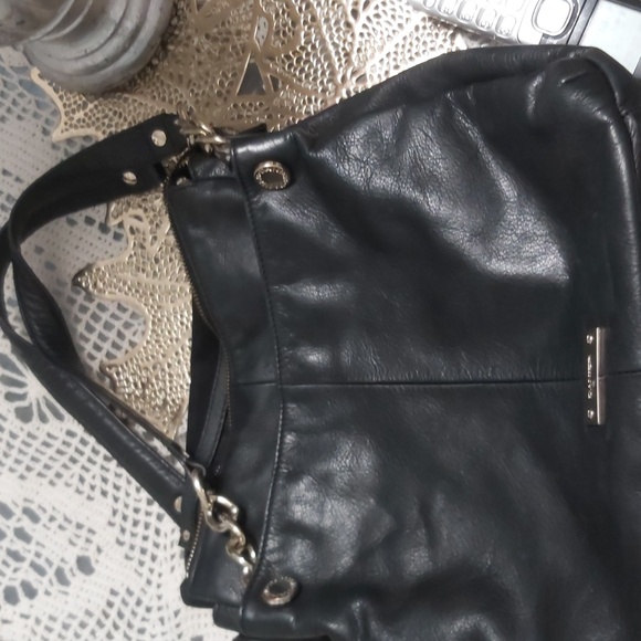 Danier Purse - Picture 14 of 14